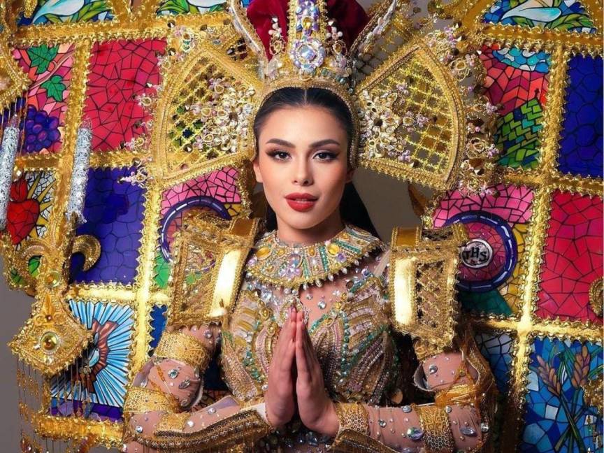 Miss Grand Honduras en el top 10 de trajes nacionales