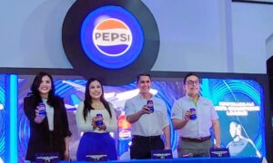 "Pepsi y Supermercados La Colonia te llevan a la UEFA CHAMPIONS LEAGUE"