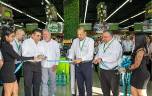 La Colonia inaugura su tienda número 13 en San Pedro Sula