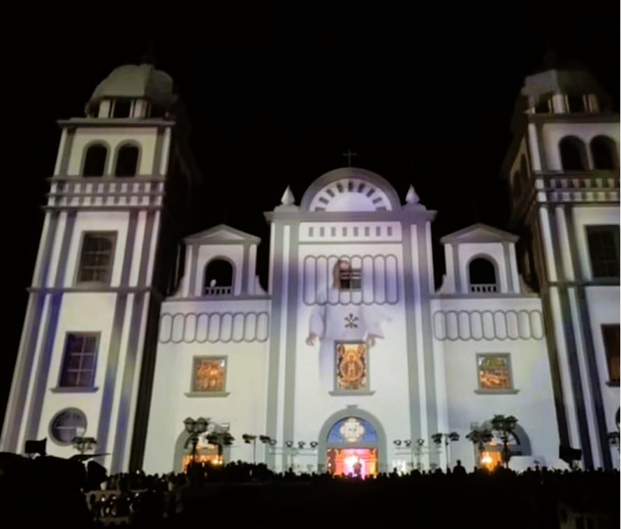 Alborada majestuosa honra a la Virgen de Suyapa en su 278 aniversario