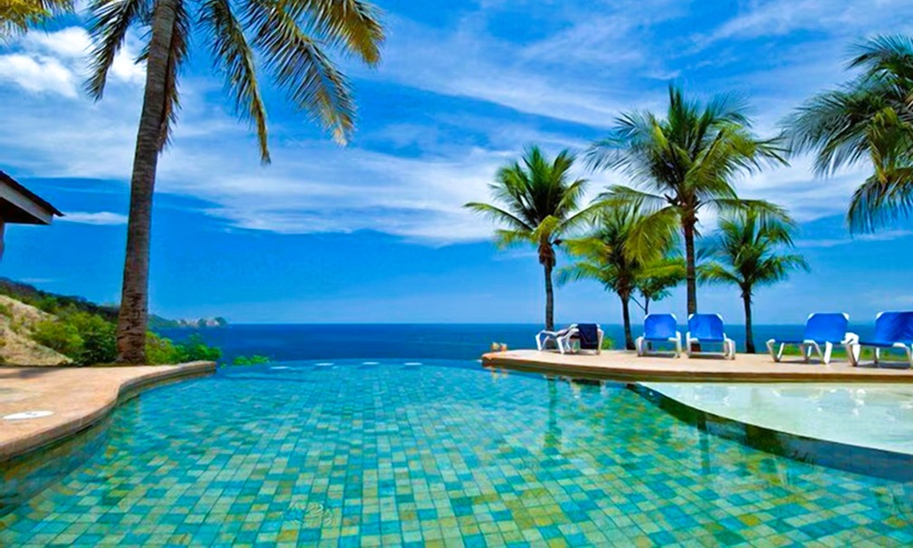 Piscinas turísticas conquistan Semana Santa en Honduras