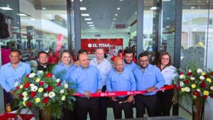 El Titán consolida expansión comercial en Town Center SPS