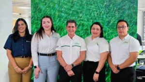 La Colonia enciende Carretazo mundialista con Ficohsa